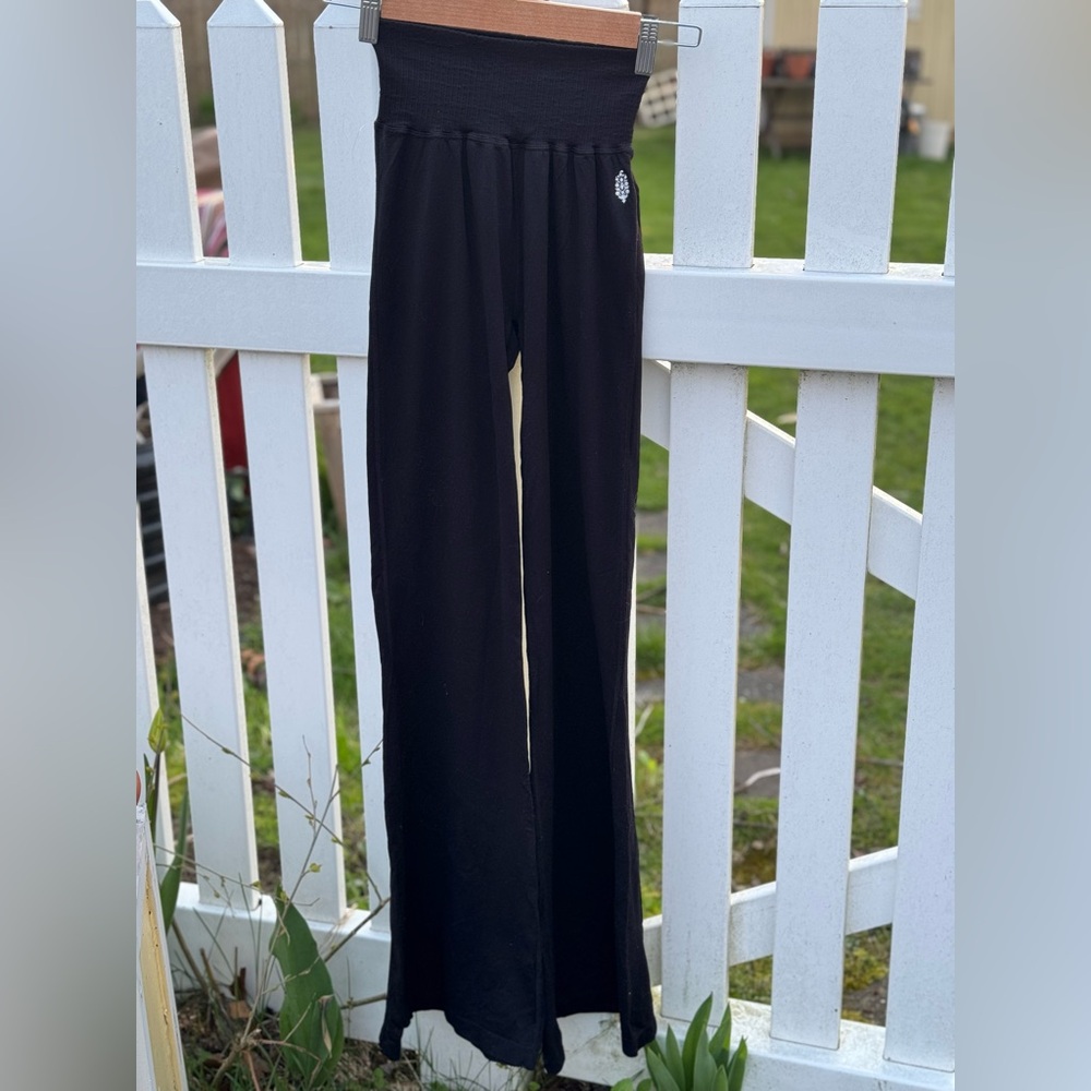 FREE PEOPLE! - Picture 4 of 7